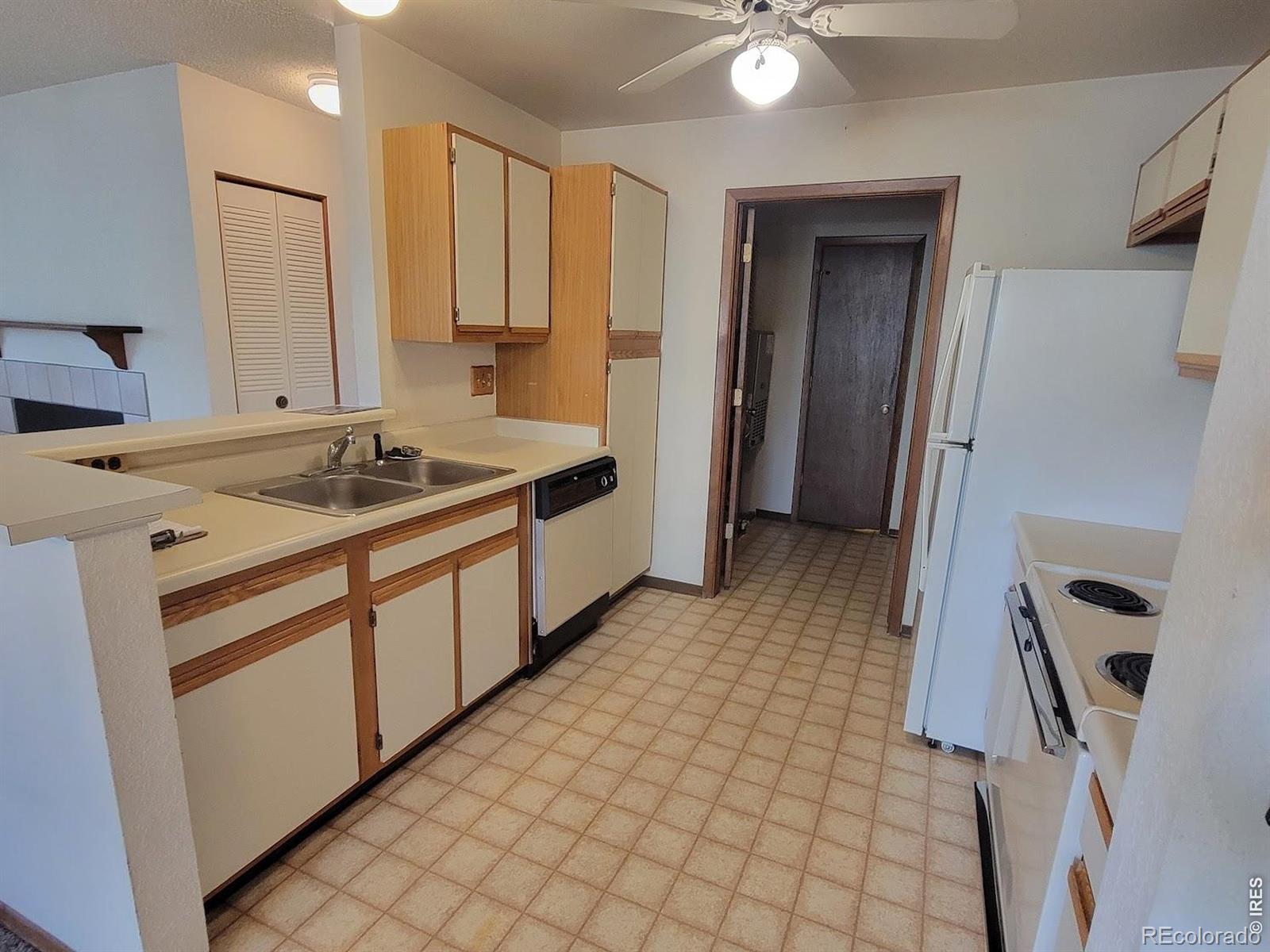 MLS Image #4 for 1045  delta drive,lafayette, Colorado