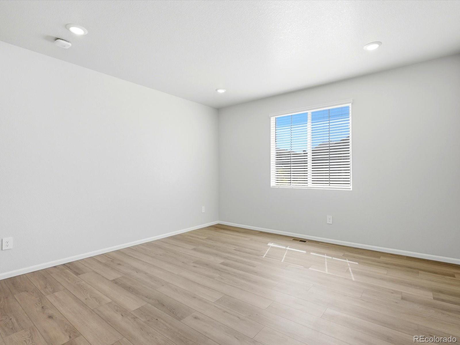 MLS Image #3 for 2213 e 164th avenue,thornton, Colorado