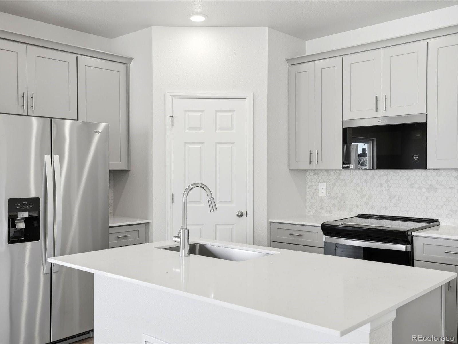 MLS Image #7 for 2213 e 164th avenue,thornton, Colorado