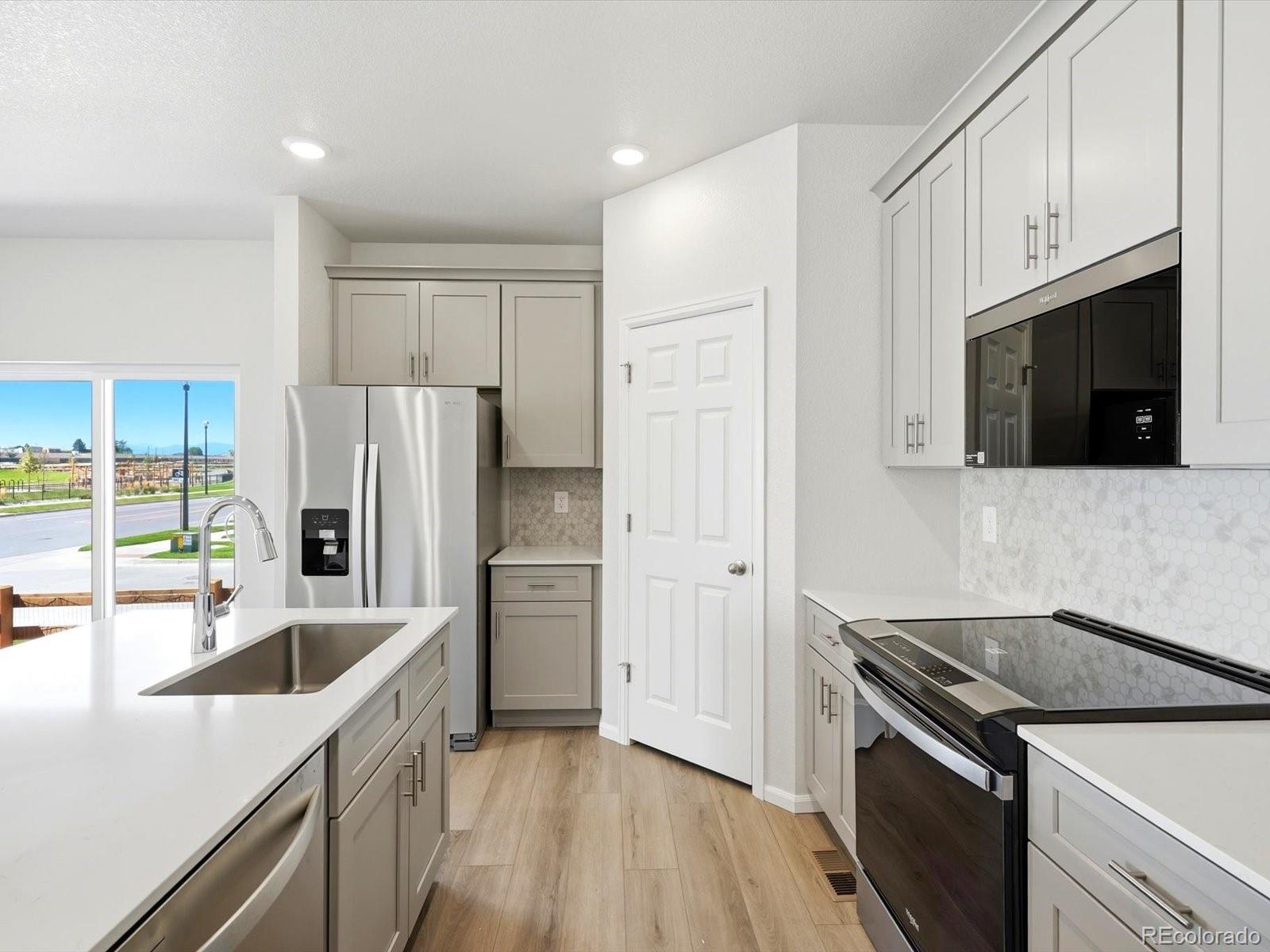 MLS Image #9 for 2213 e 164th avenue,thornton, Colorado