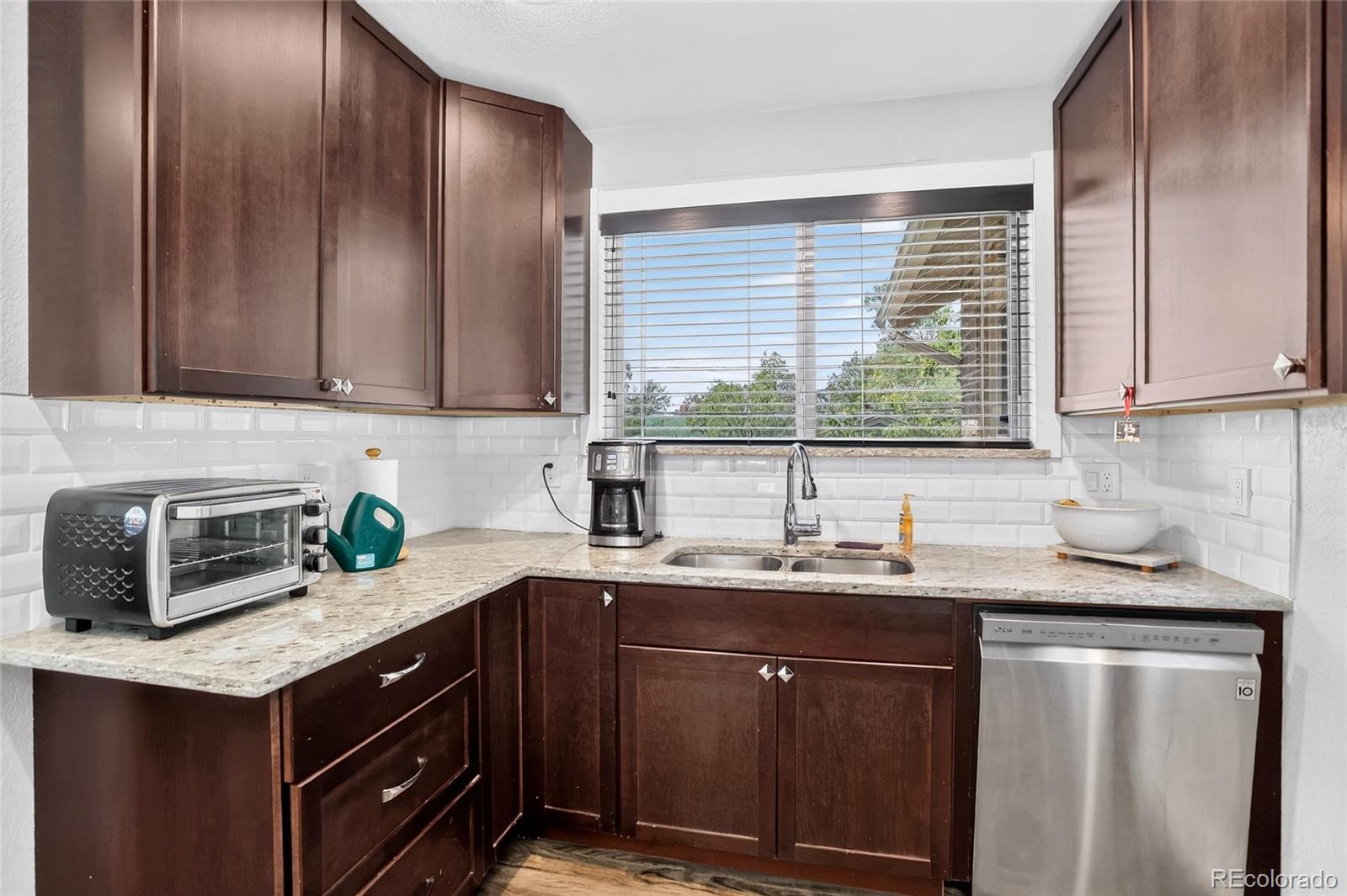 MLS Image #13 for 3323 n steele street,denver, Colorado