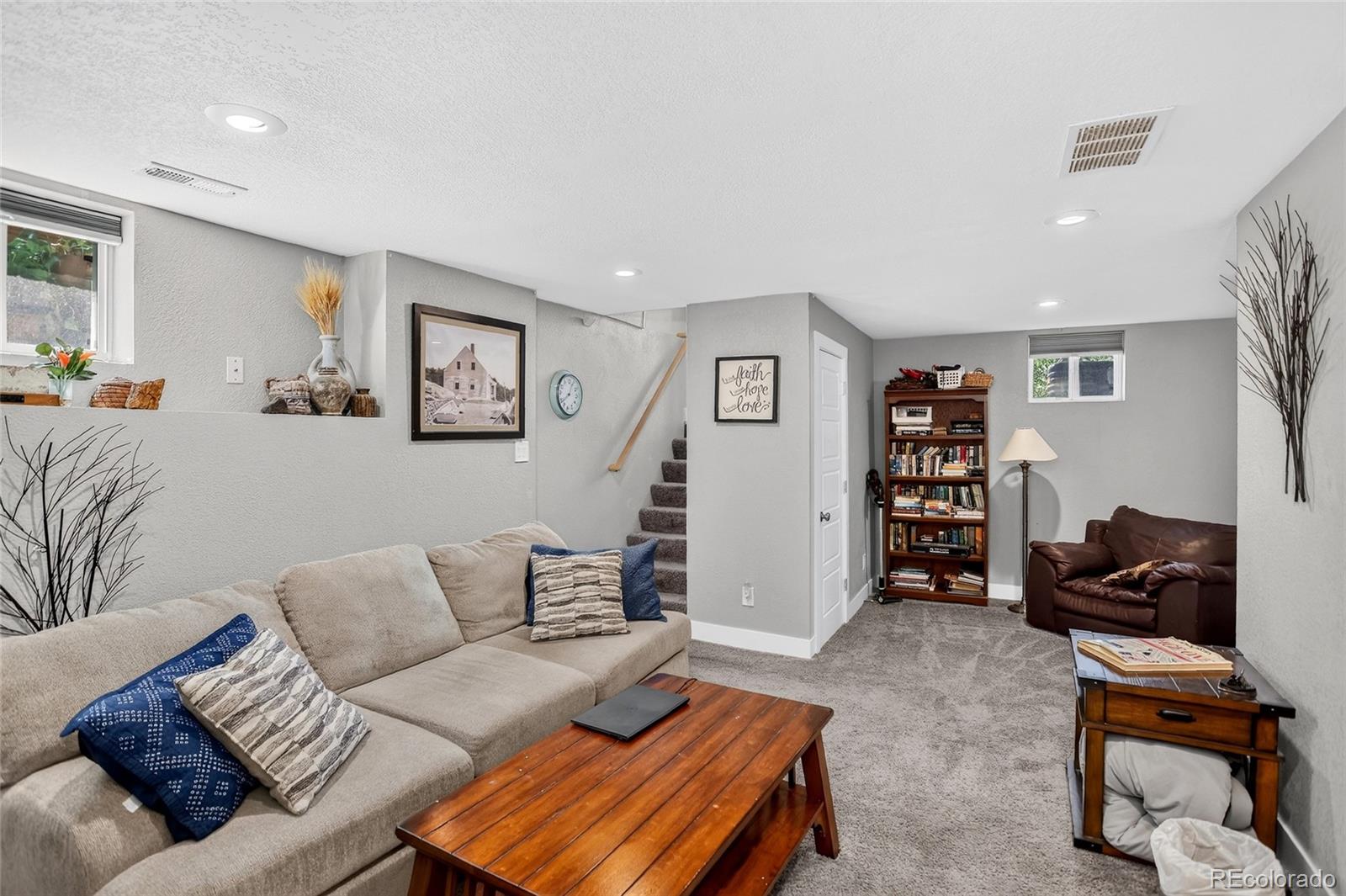 MLS Image #15 for 3323 n steele street,denver, Colorado
