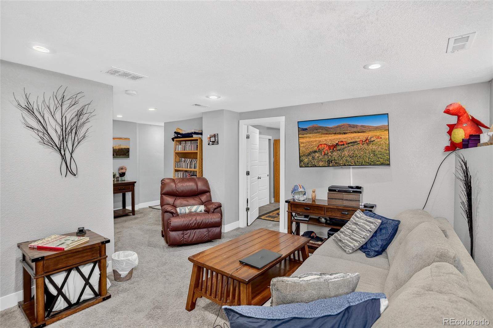 MLS Image #16 for 3323 n steele street,denver, Colorado