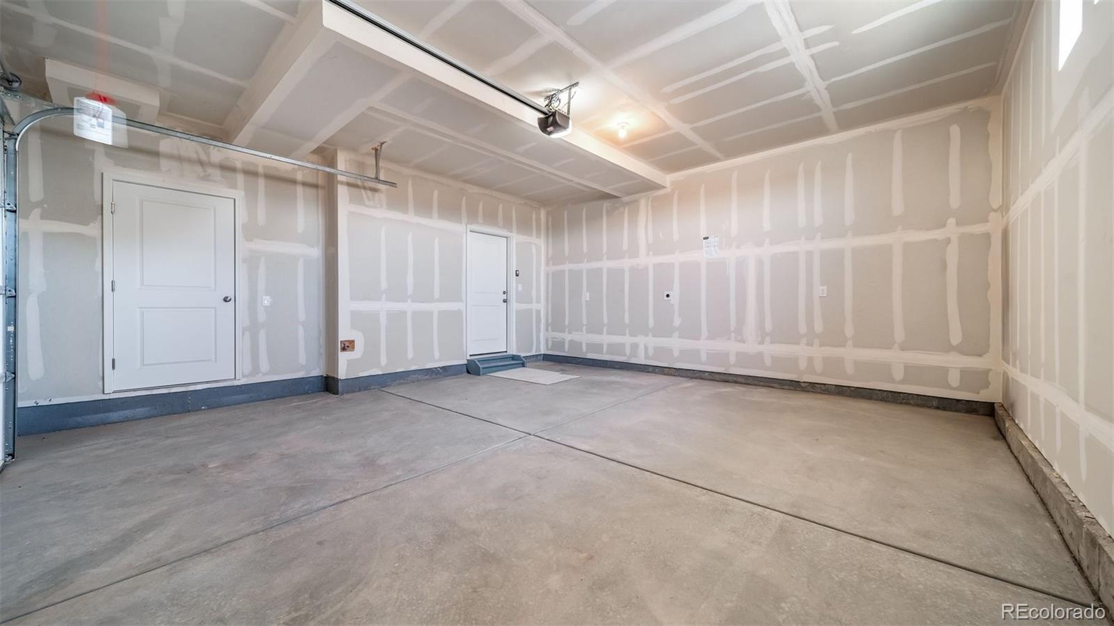 MLS Image #30 for 10152  salem court,commerce city, Colorado