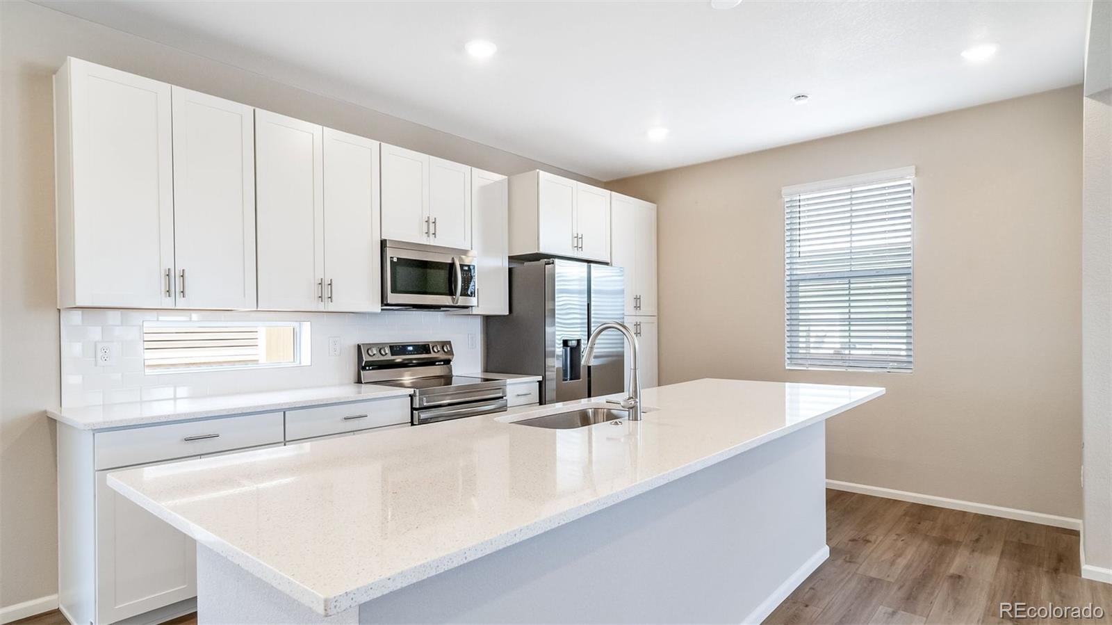 MLS Image #4 for 10152  salem court,commerce city, Colorado