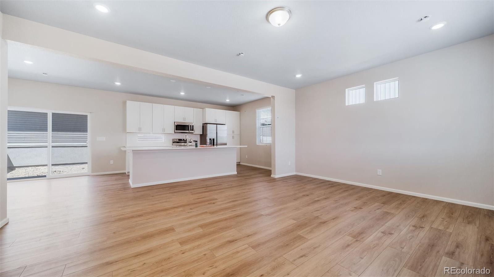 MLS Image #7 for 10152  salem court,commerce city, Colorado