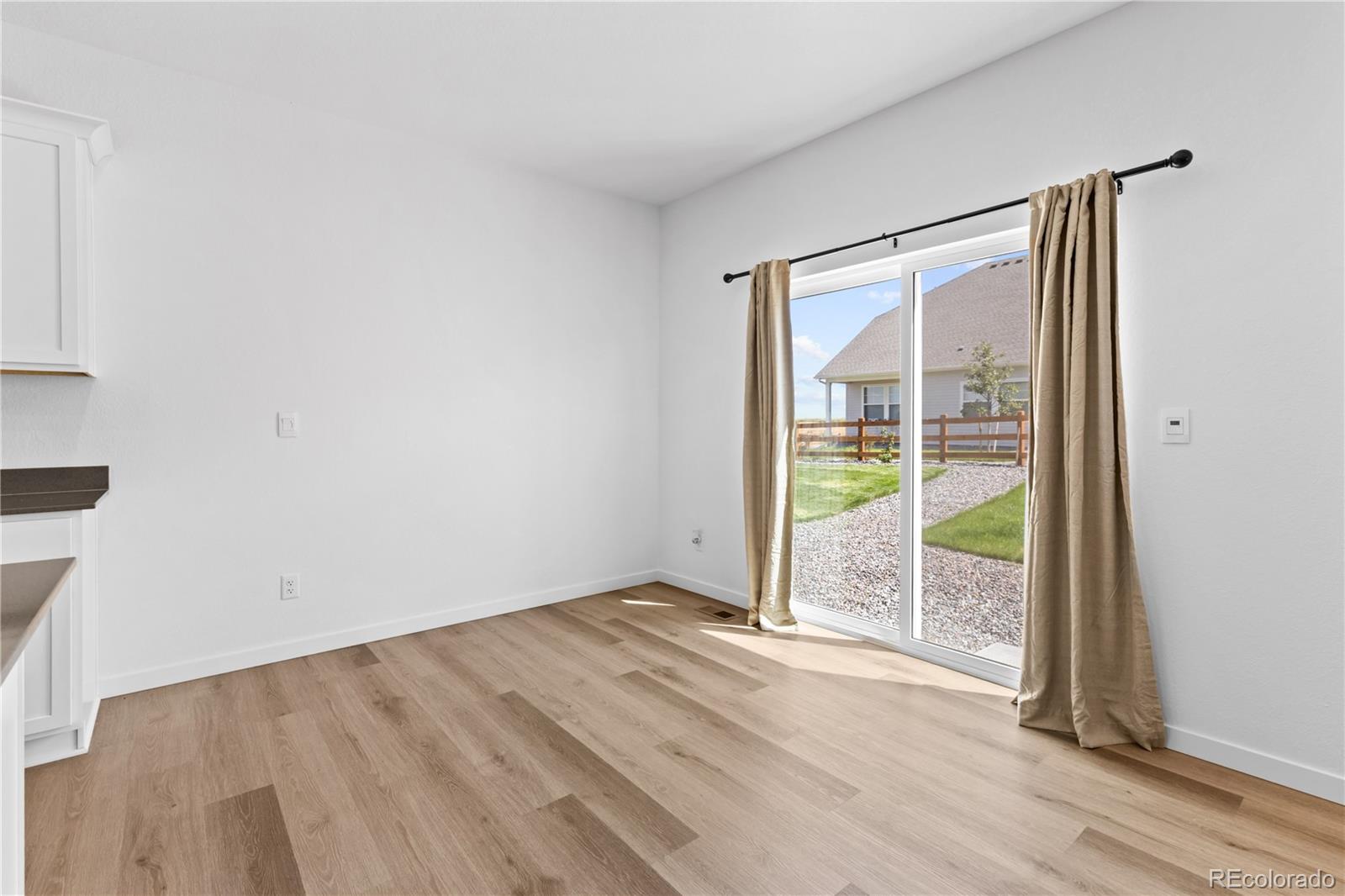 MLS Image #12 for 840 n clubview street,watkins, Colorado
