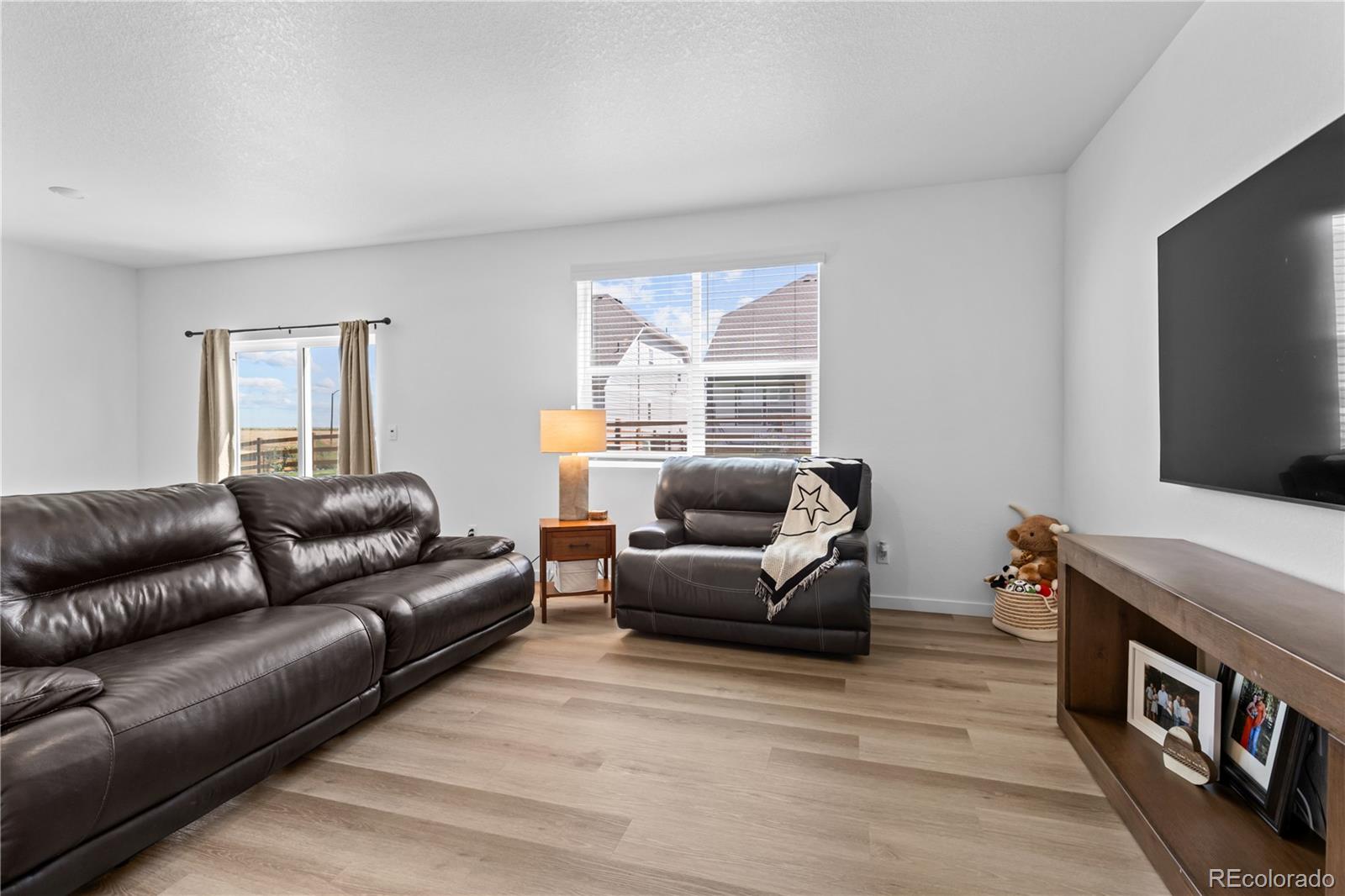 MLS Image #14 for 840 n clubview street,watkins, Colorado
