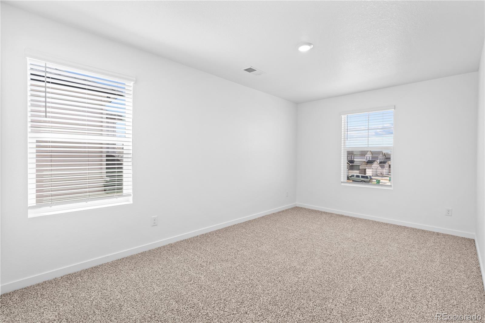 MLS Image #23 for 840 n clubview street,watkins, Colorado