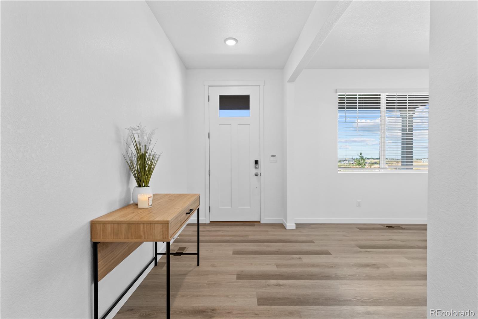 MLS Image #7 for 840 n clubview street,watkins, Colorado