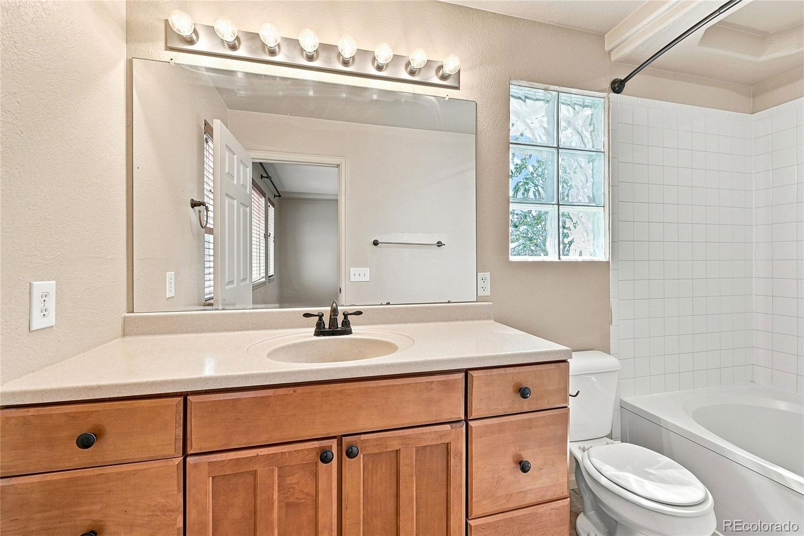 MLS Image #12 for 1371  laurenwood way,highlands ranch, Colorado