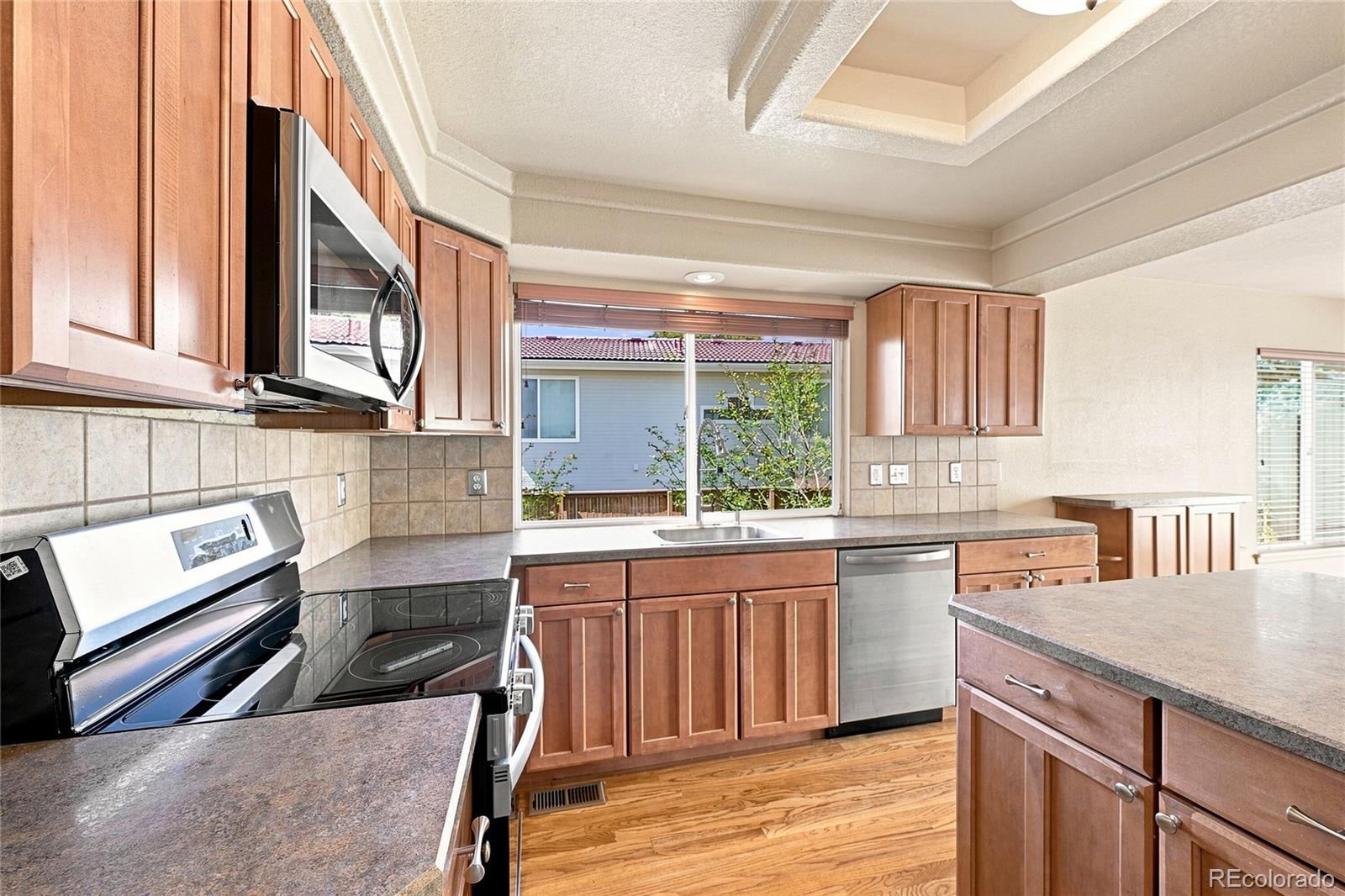 MLS Image #6 for 1371  laurenwood way,highlands ranch, Colorado