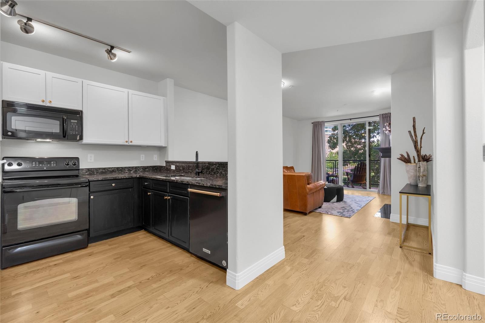 MLS Image #4 for 9039 e panorama circle,englewood, Colorado