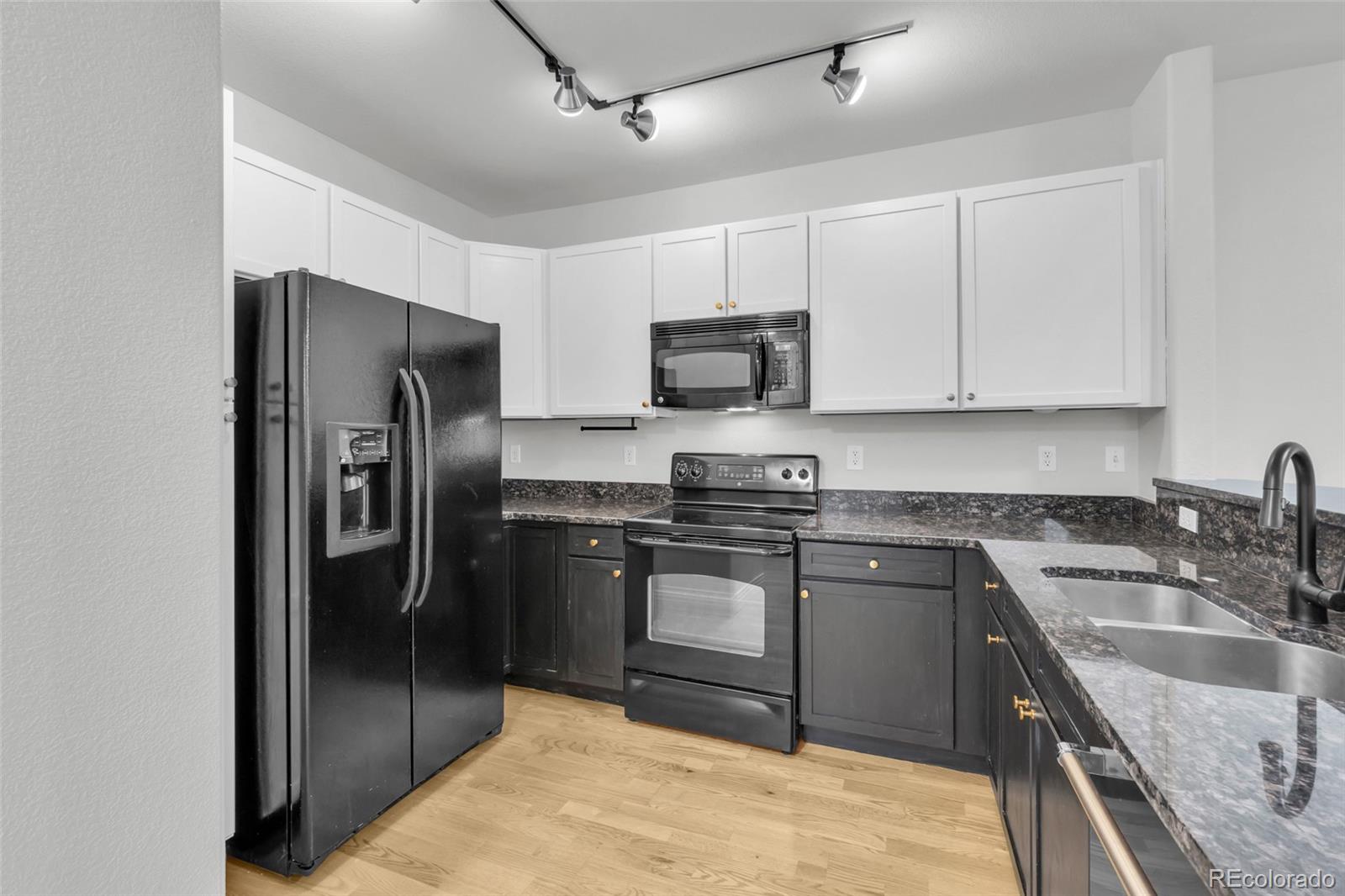 MLS Image #5 for 9039 e panorama circle,englewood, Colorado