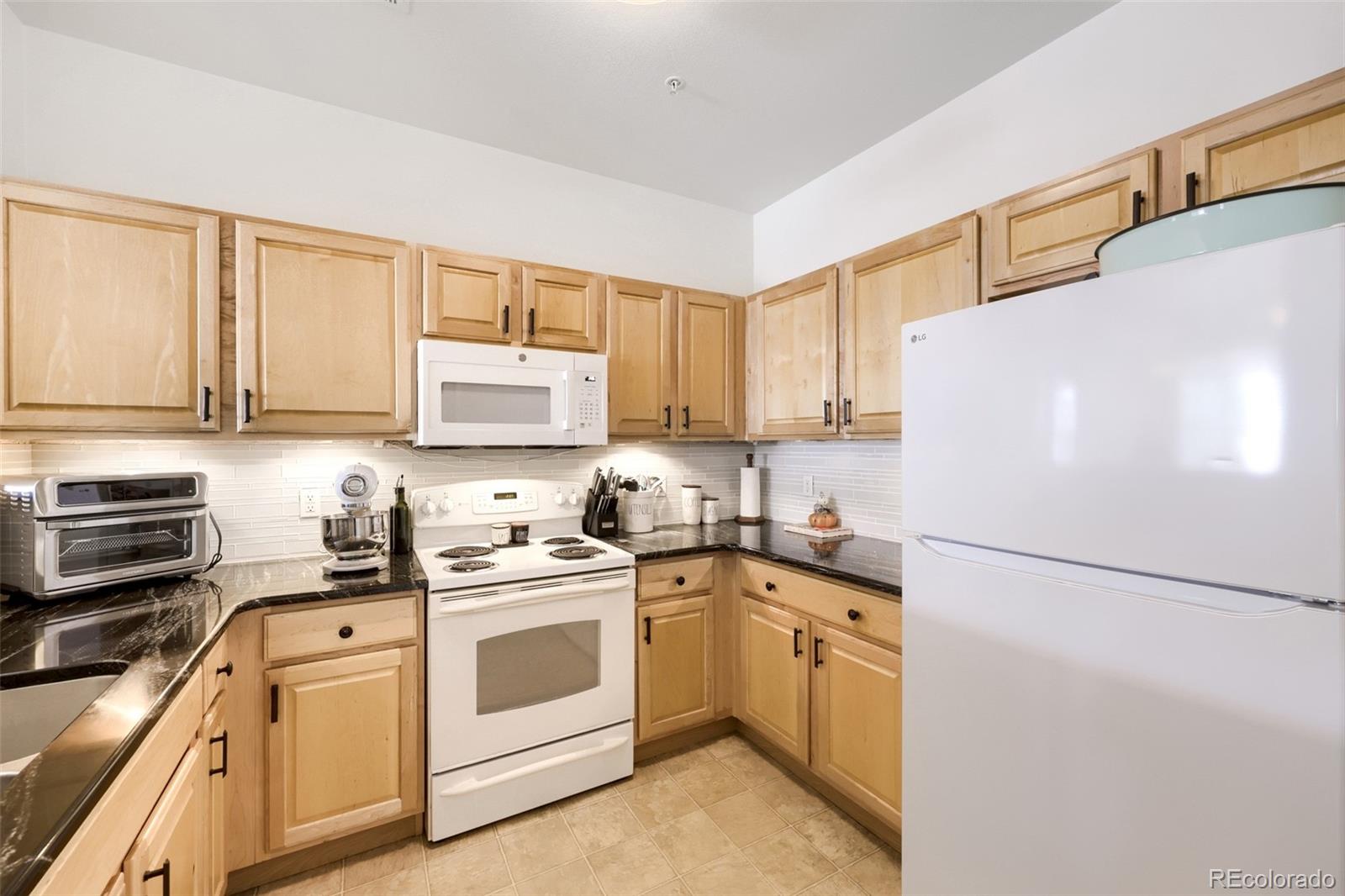 MLS Image #3 for 5255  memphis street,denver, Colorado