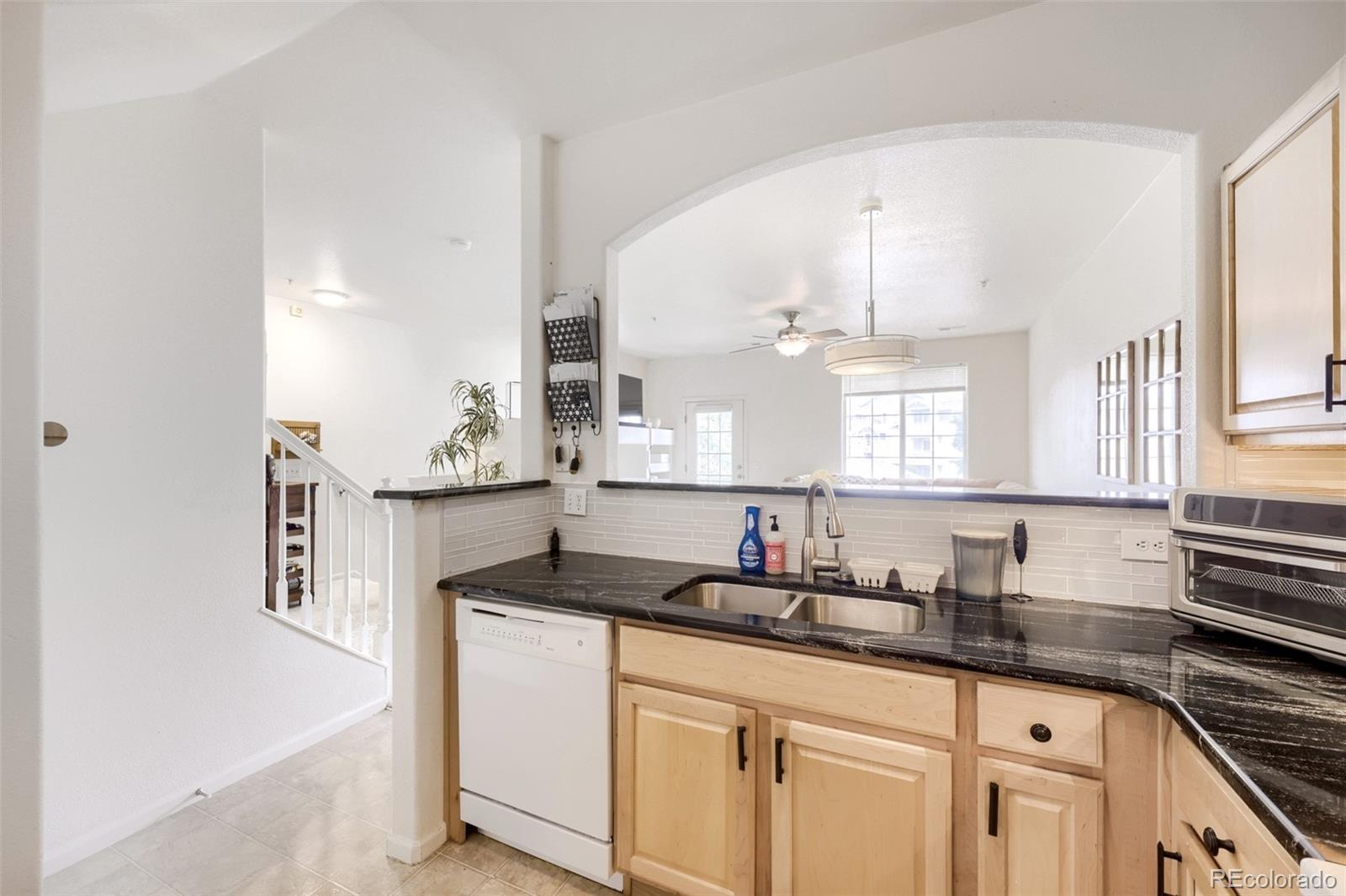 MLS Image #5 for 5255  memphis street,denver, Colorado