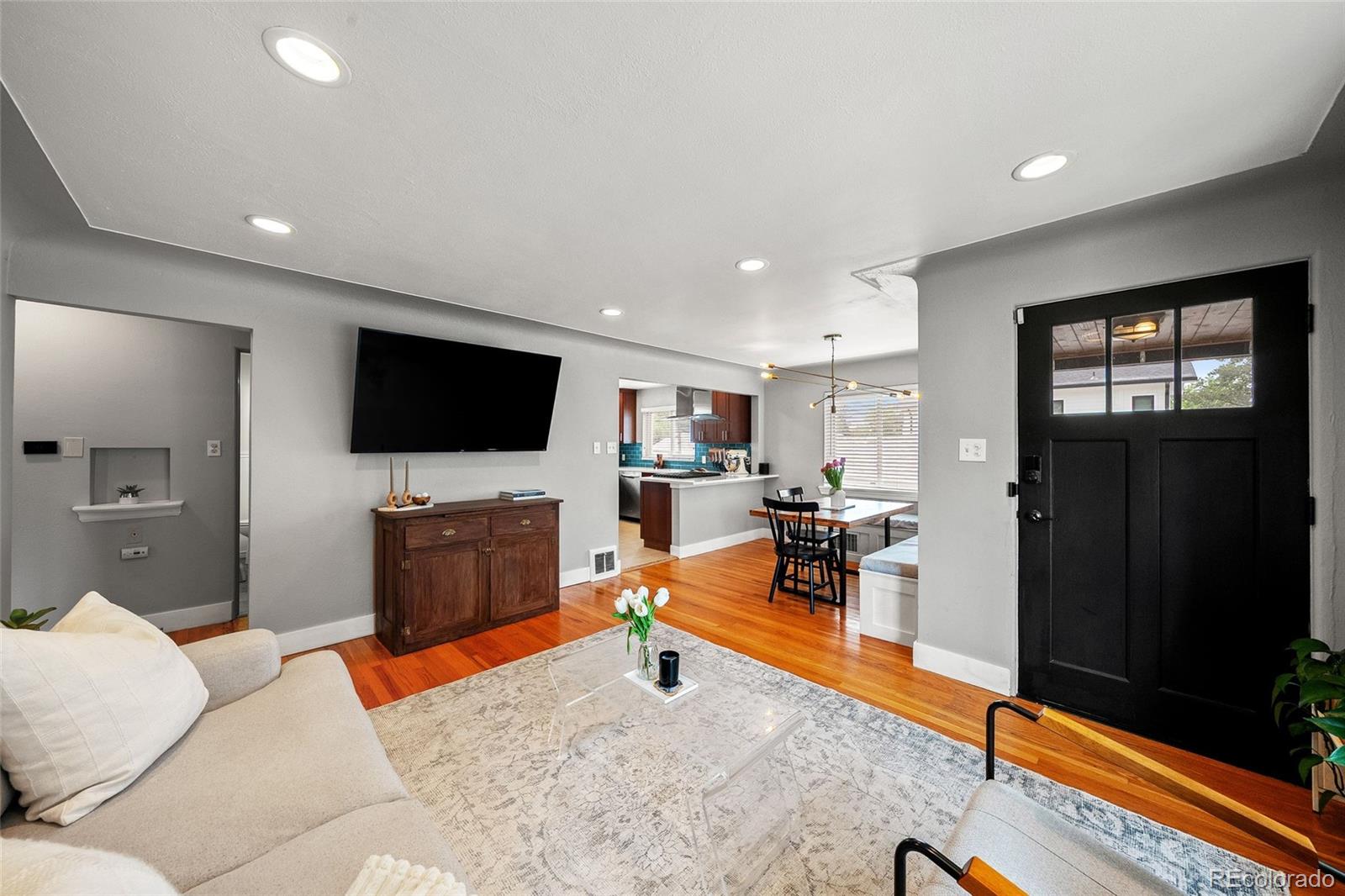 MLS Image #12 for 1630 s saint paul street,denver, Colorado