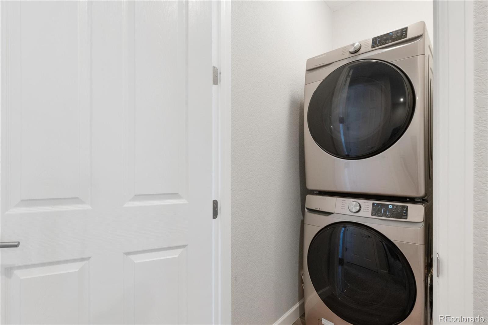 MLS Image #7 for 23576 e 5th place ,aurora, Colorado