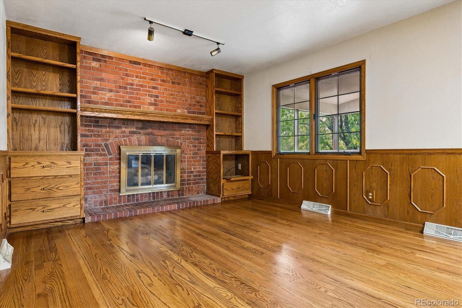MLS Image #12 for 1610 s arbutus place,denver, Colorado