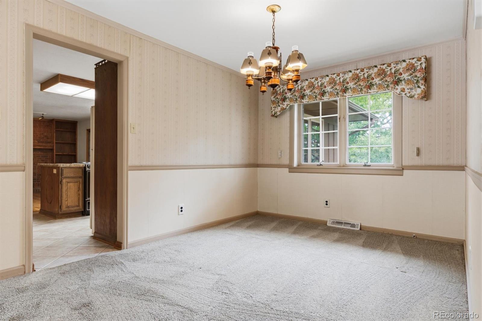 MLS Image #18 for 1610 s arbutus place,denver, Colorado