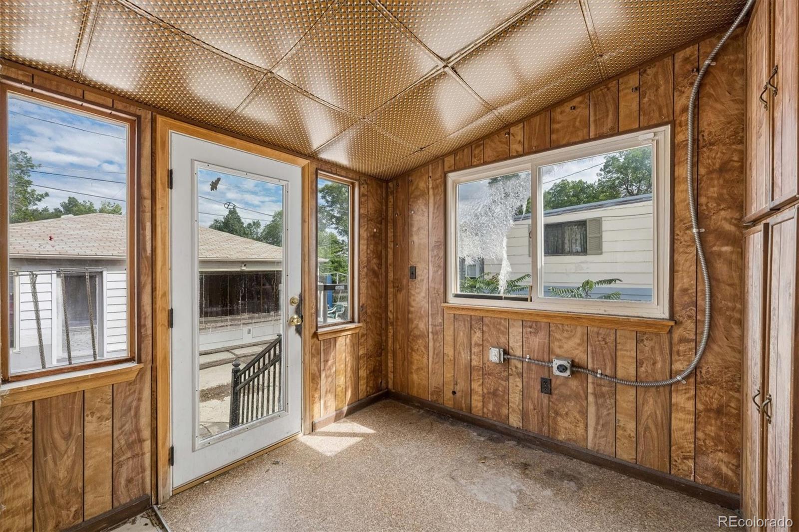 MLS Image #13 for 1996  lima street,aurora, Colorado