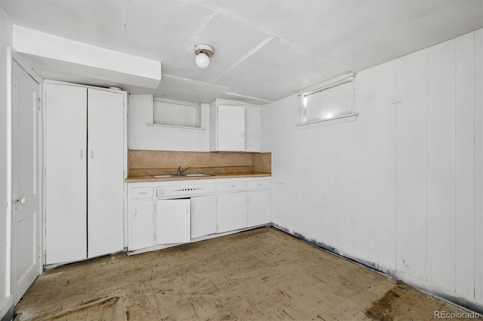 MLS Image #16 for 1996  lima street,aurora, Colorado