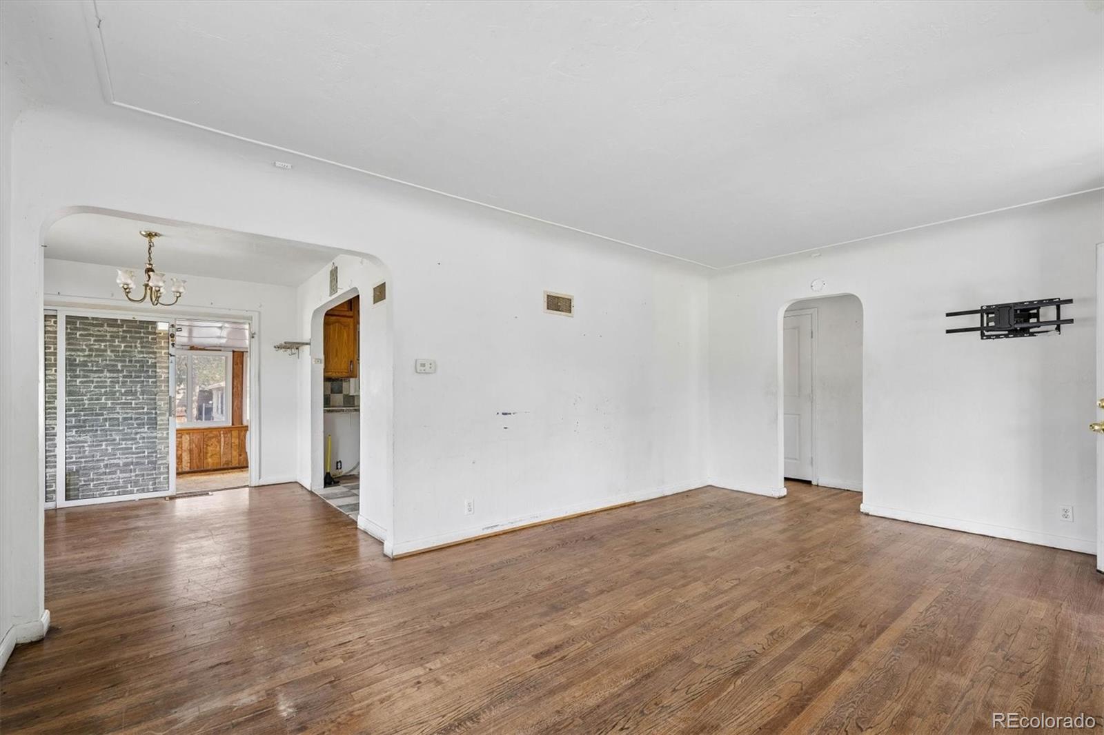 MLS Image #6 for 1996  lima street,aurora, Colorado