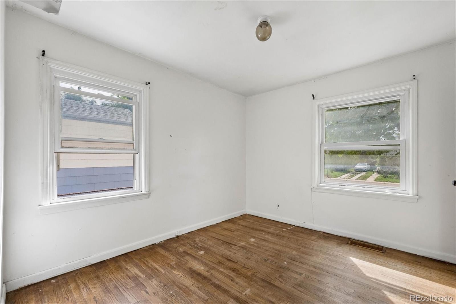 MLS Image #8 for 1996  lima street,aurora, Colorado
