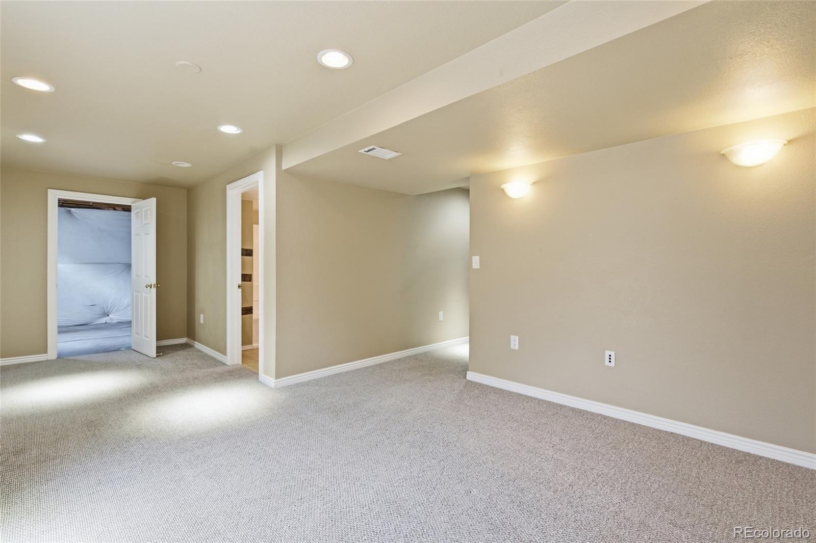 MLS Image #11 for 24603 e louisiana circle,aurora, Colorado