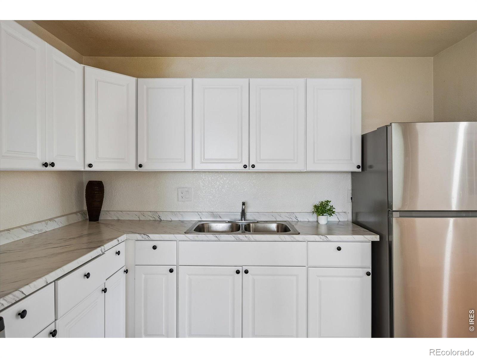 MLS Image #11 for 1325  lima street,aurora, Colorado