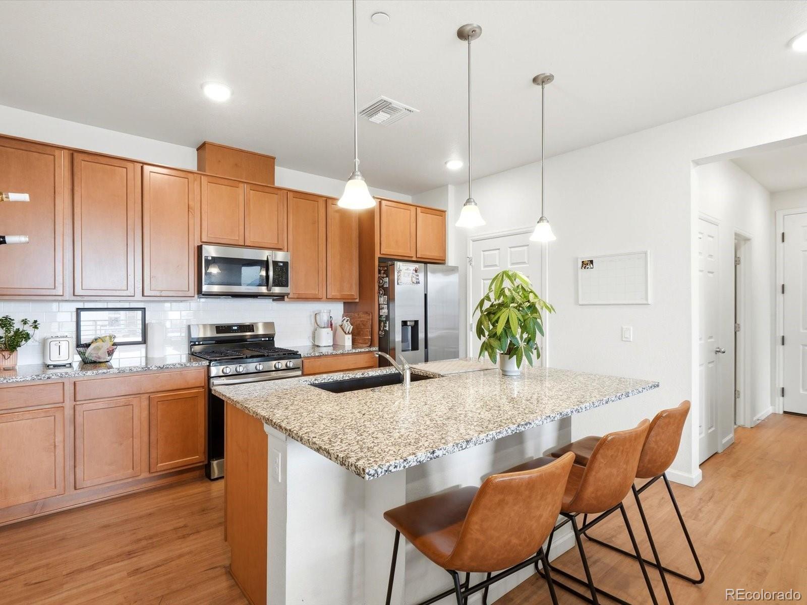 MLS Image #5 for 6153 n ceylon street,denver, Colorado