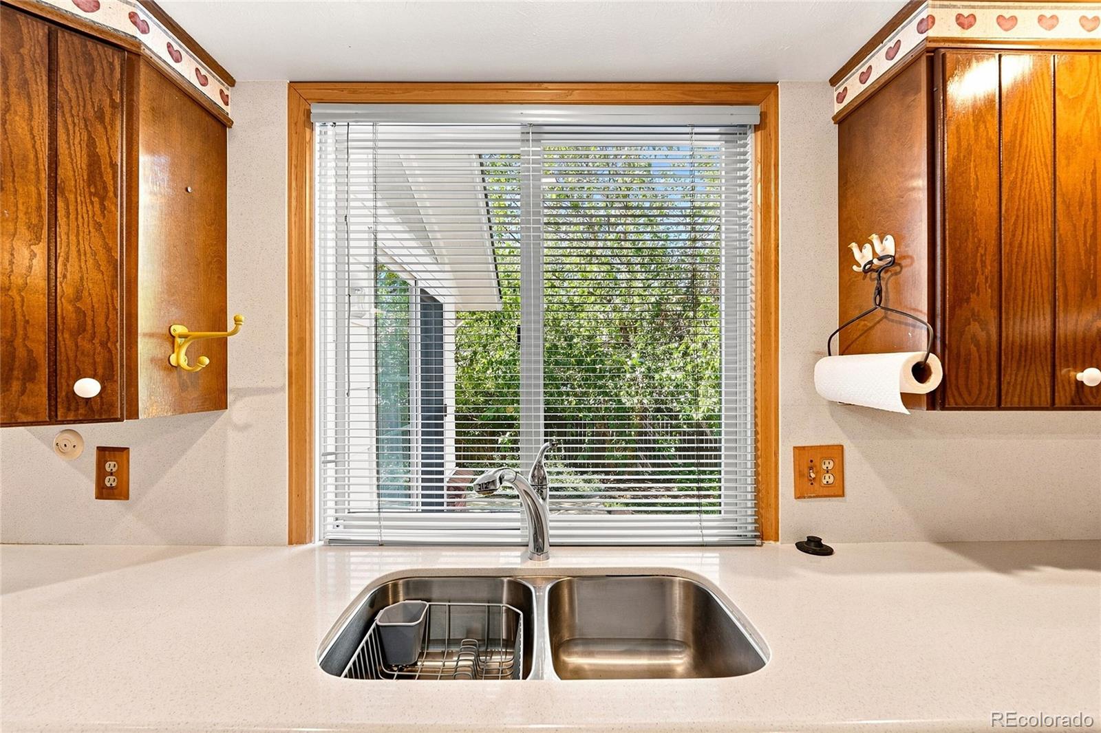MLS Image #16 for 1460 s macon street,aurora, Colorado