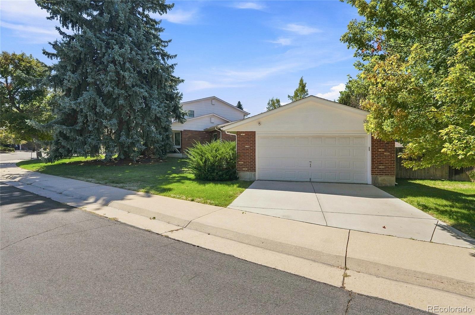 MLS Image #3 for 1460 s macon street,aurora, Colorado