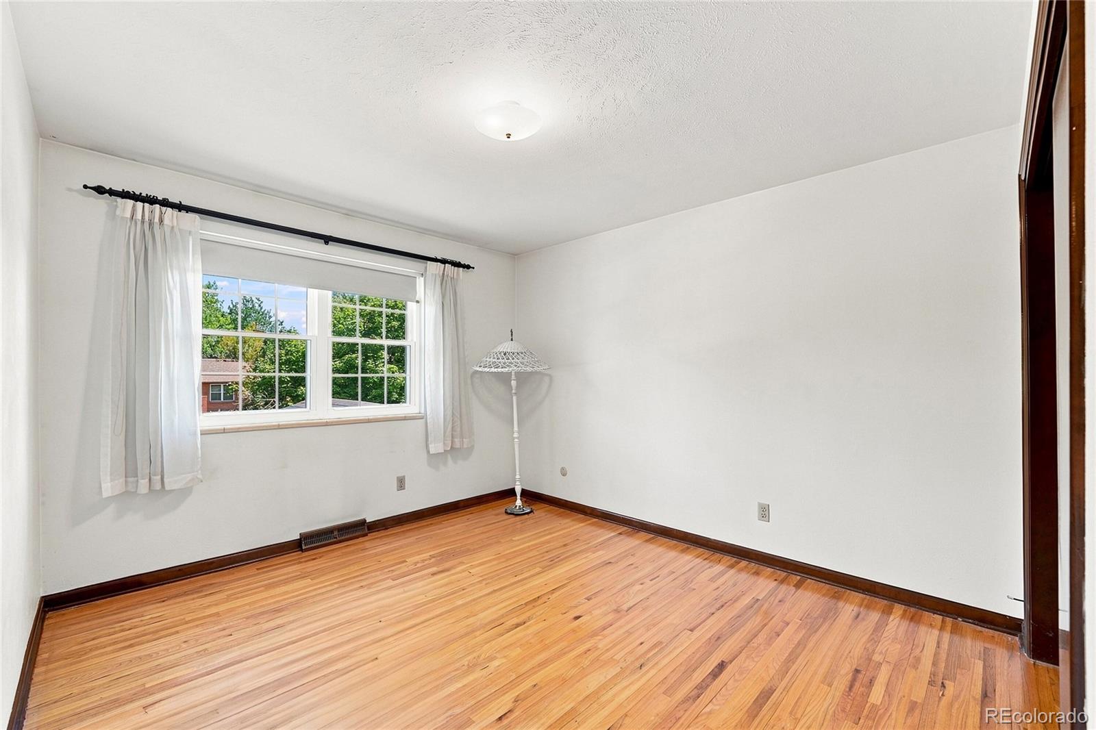 MLS Image #33 for 1460 s macon street,aurora, Colorado