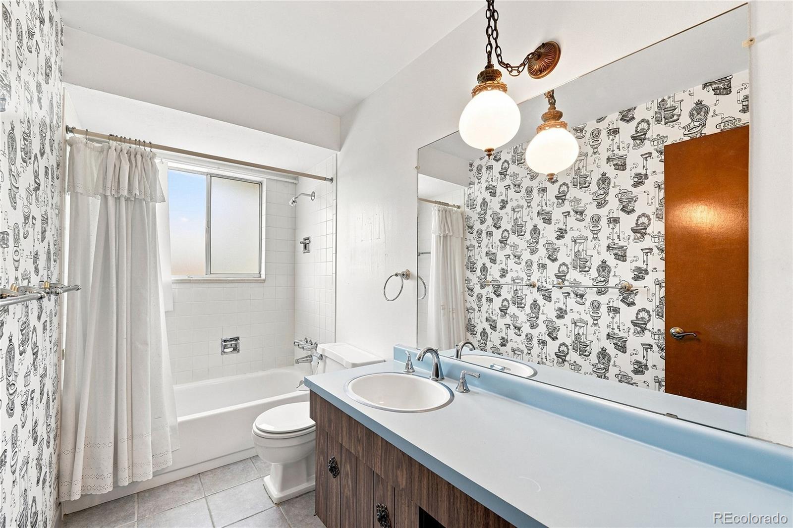 MLS Image #35 for 1460 s macon street,aurora, Colorado