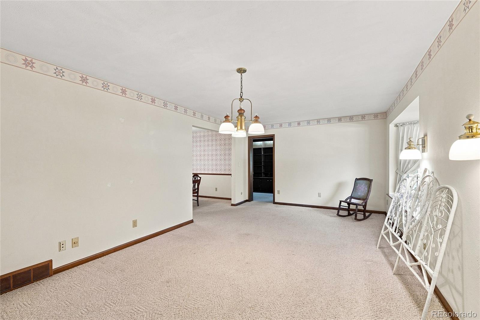 MLS Image #8 for 1460 s macon street,aurora, Colorado