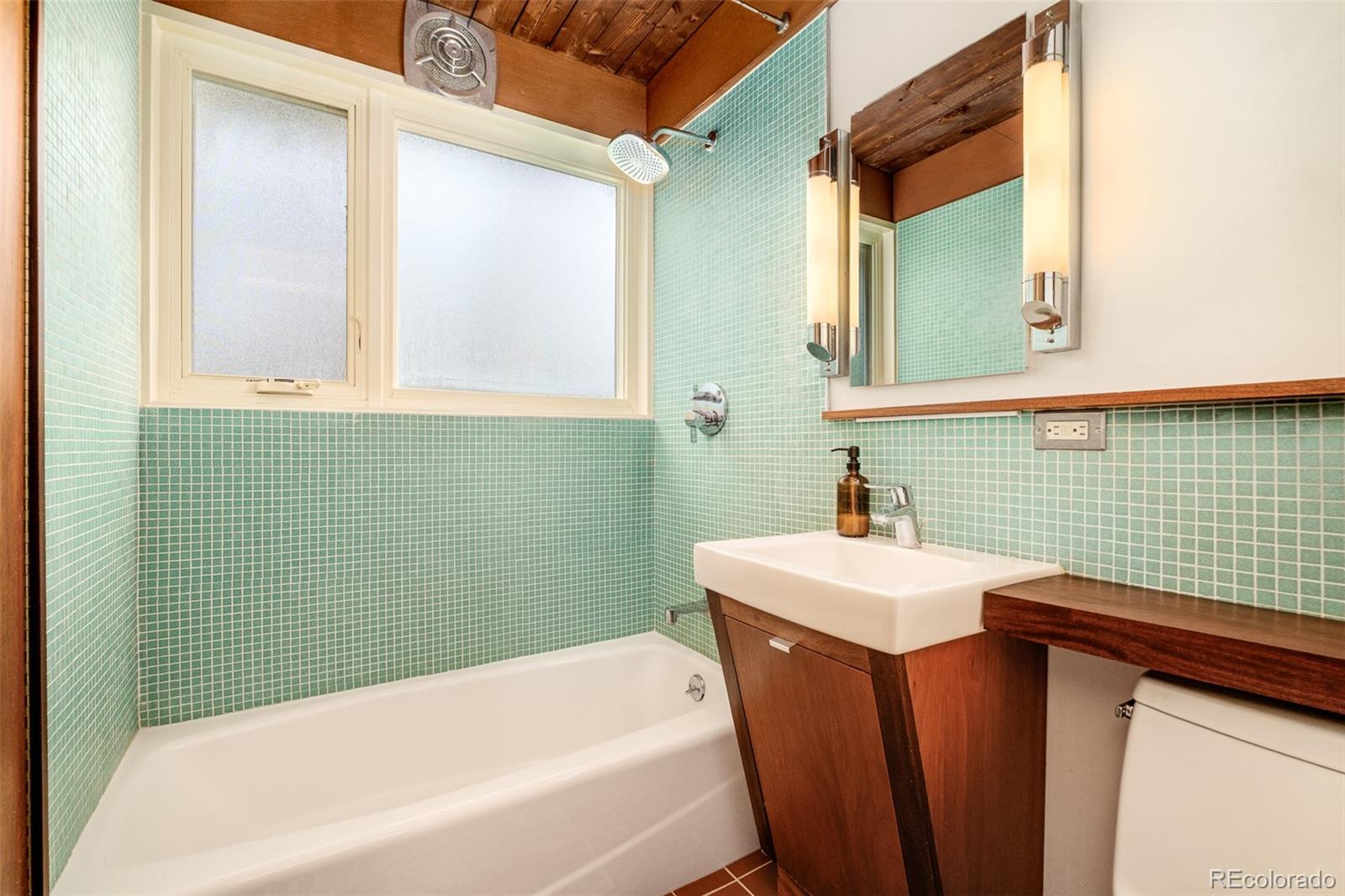 MLS Image #16 for 1431 e dartmouth avenue,englewood, Colorado