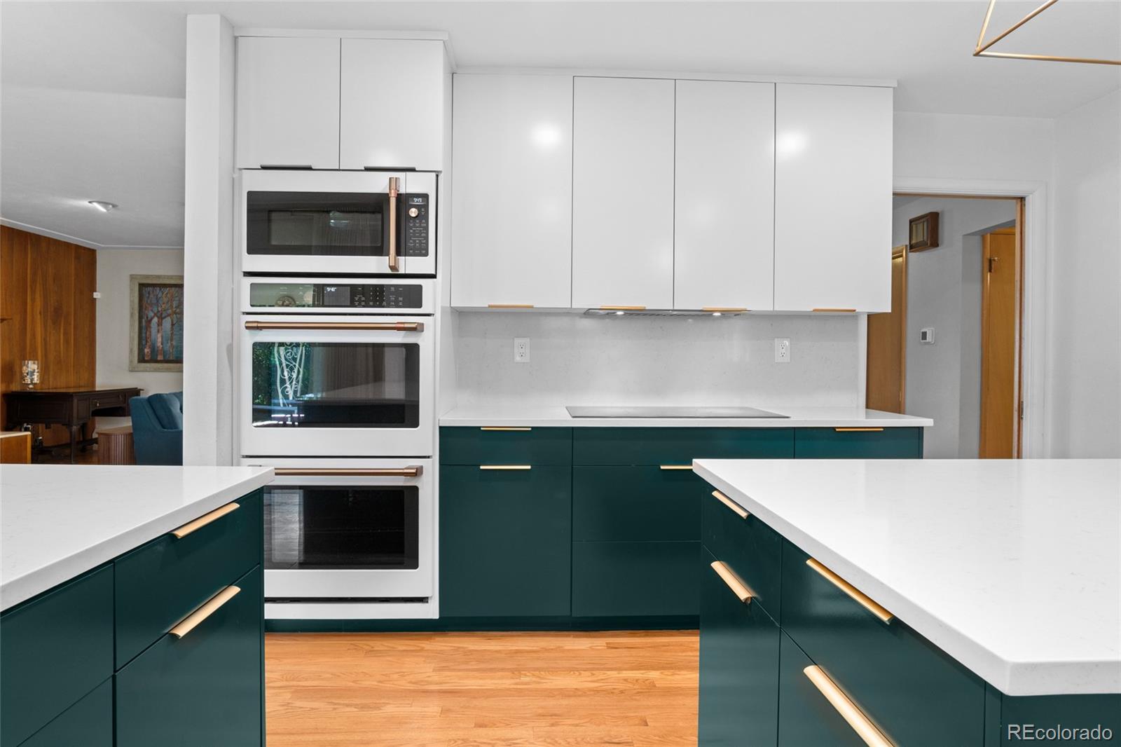 MLS Image #14 for 3120 s university boulevard,denver, Colorado
