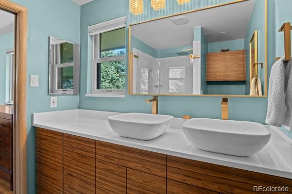 MLS Image #3 for 3120 s university boulevard,denver, Colorado