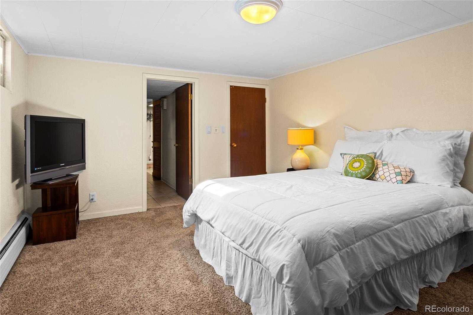 MLS Image #35 for 3120 s university boulevard,denver, Colorado
