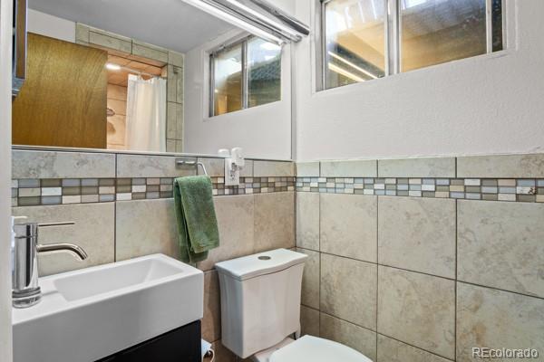 MLS Image #38 for 3120 s university boulevard,denver, Colorado