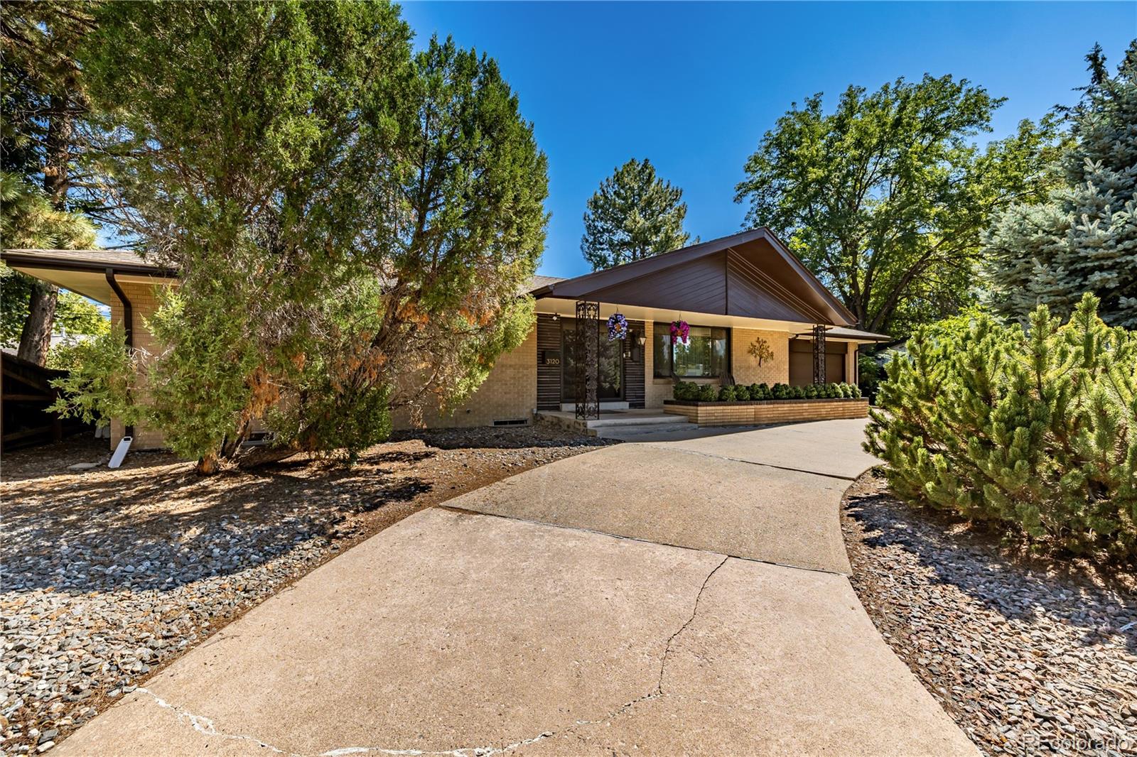 MLS Image #45 for 3120 s university boulevard,denver, Colorado