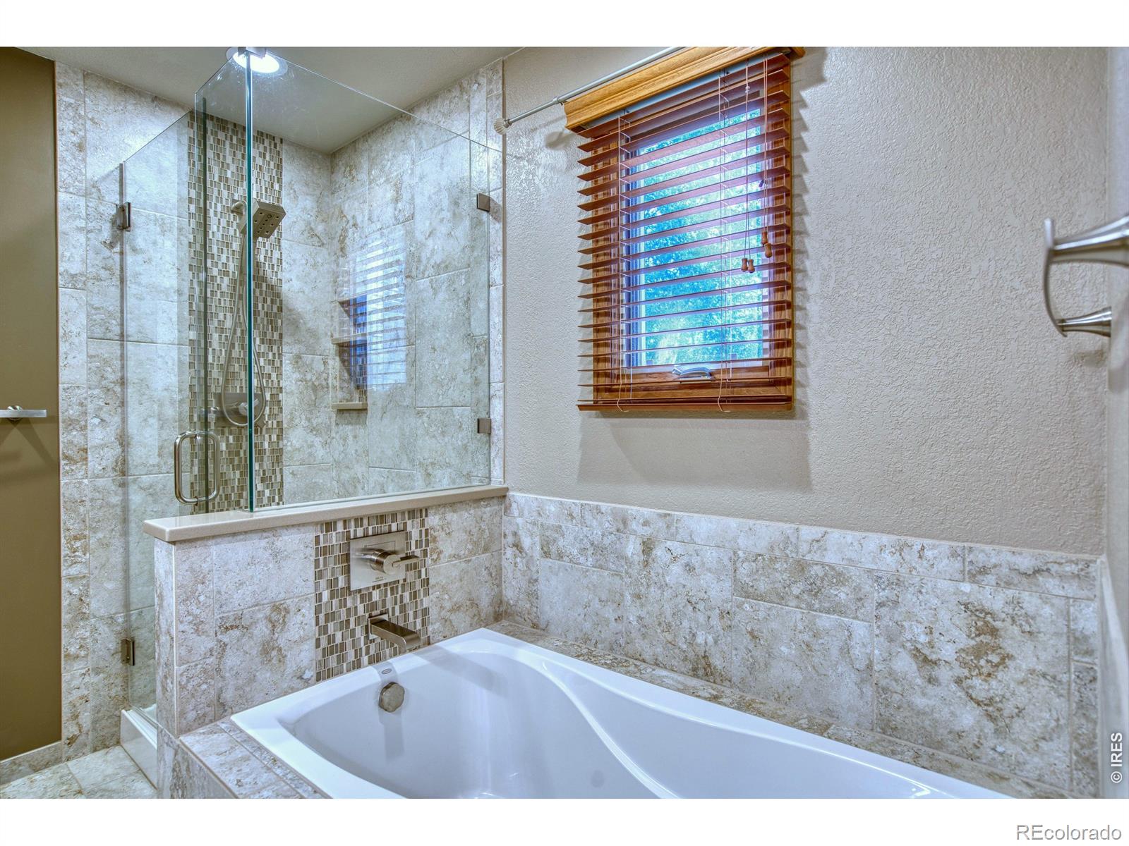 MLS Image #20 for 1115  chester court,johnstown, Colorado