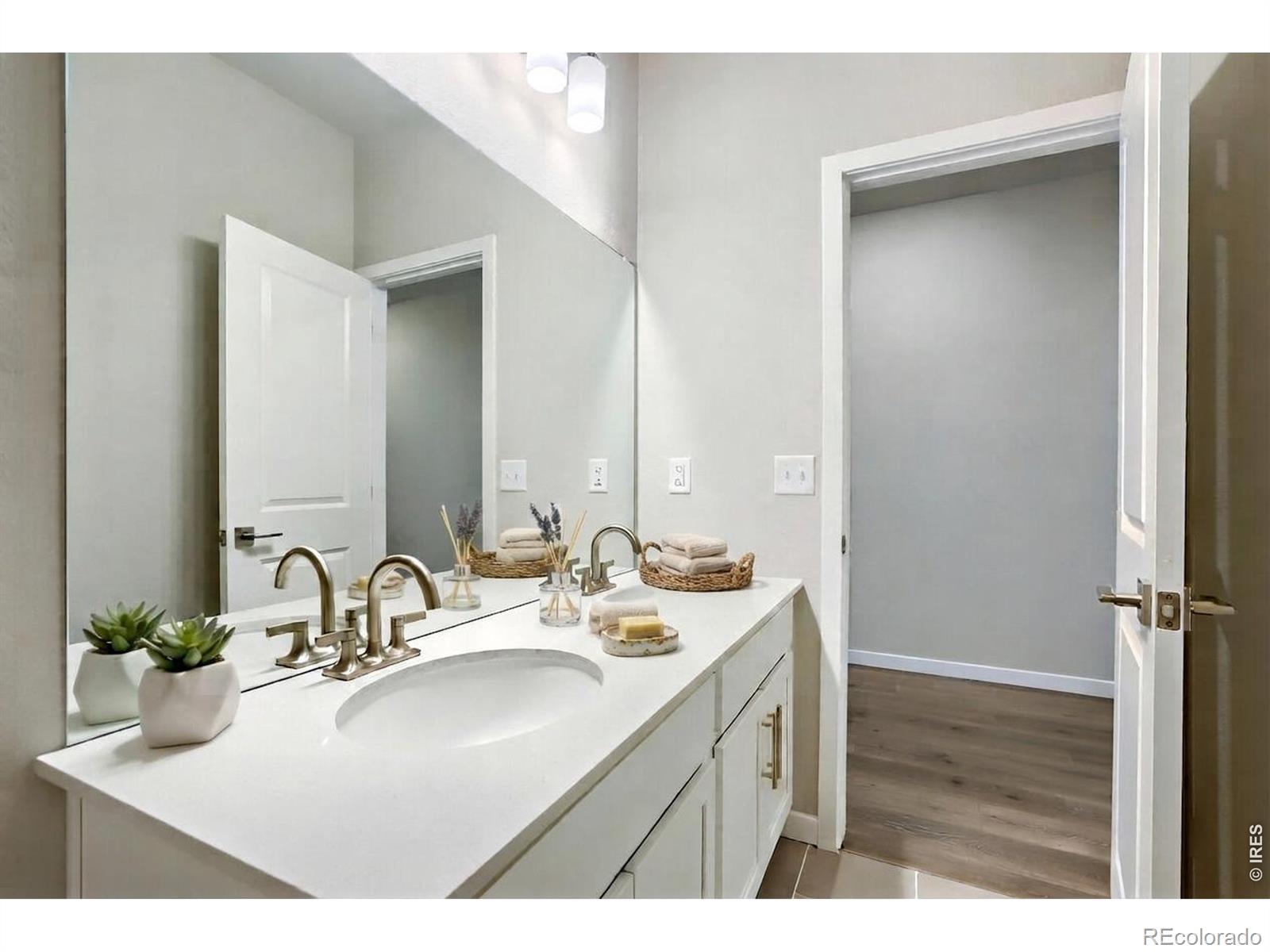 MLS Image #19 for 209  sugar beet lane,berthoud, Colorado