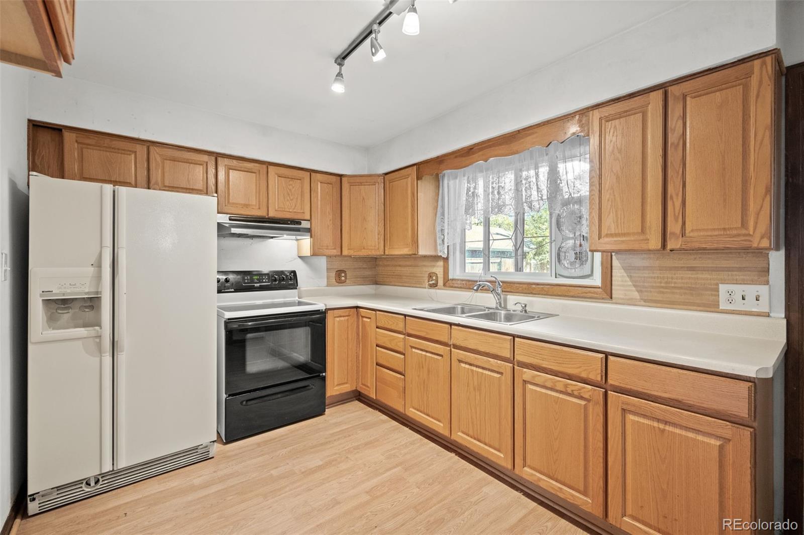 MLS Image #10 for 4942 s galapago street,englewood, Colorado