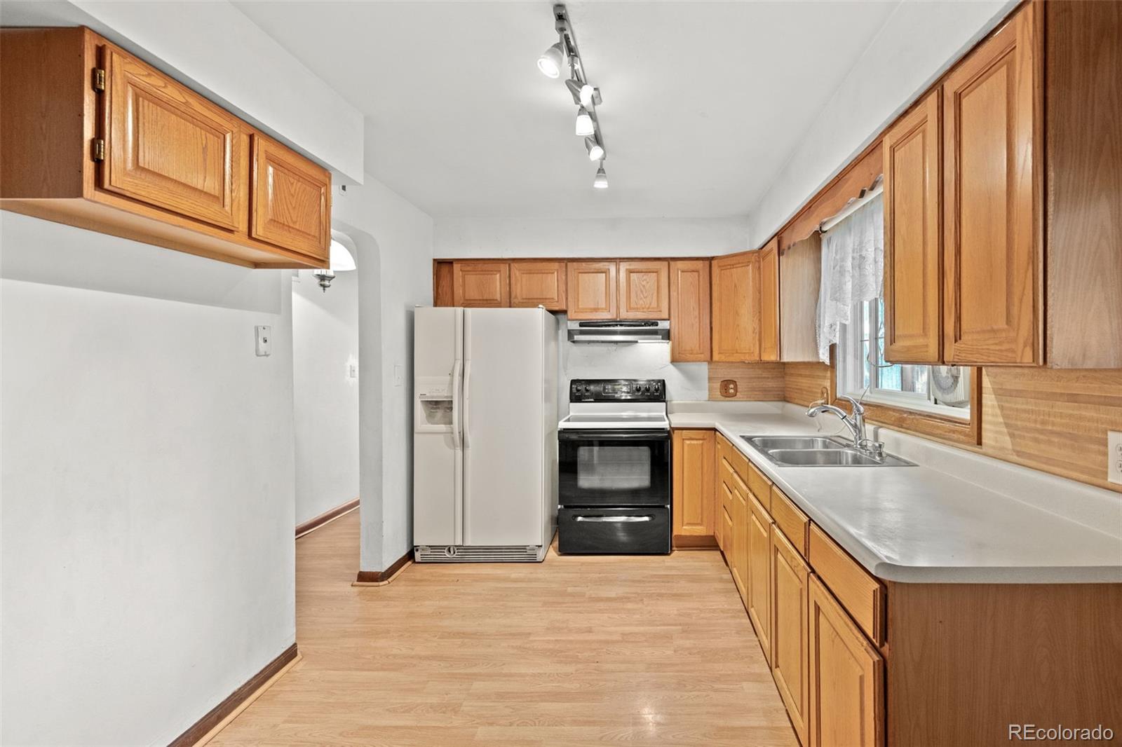 MLS Image #13 for 4942 s galapago street,englewood, Colorado