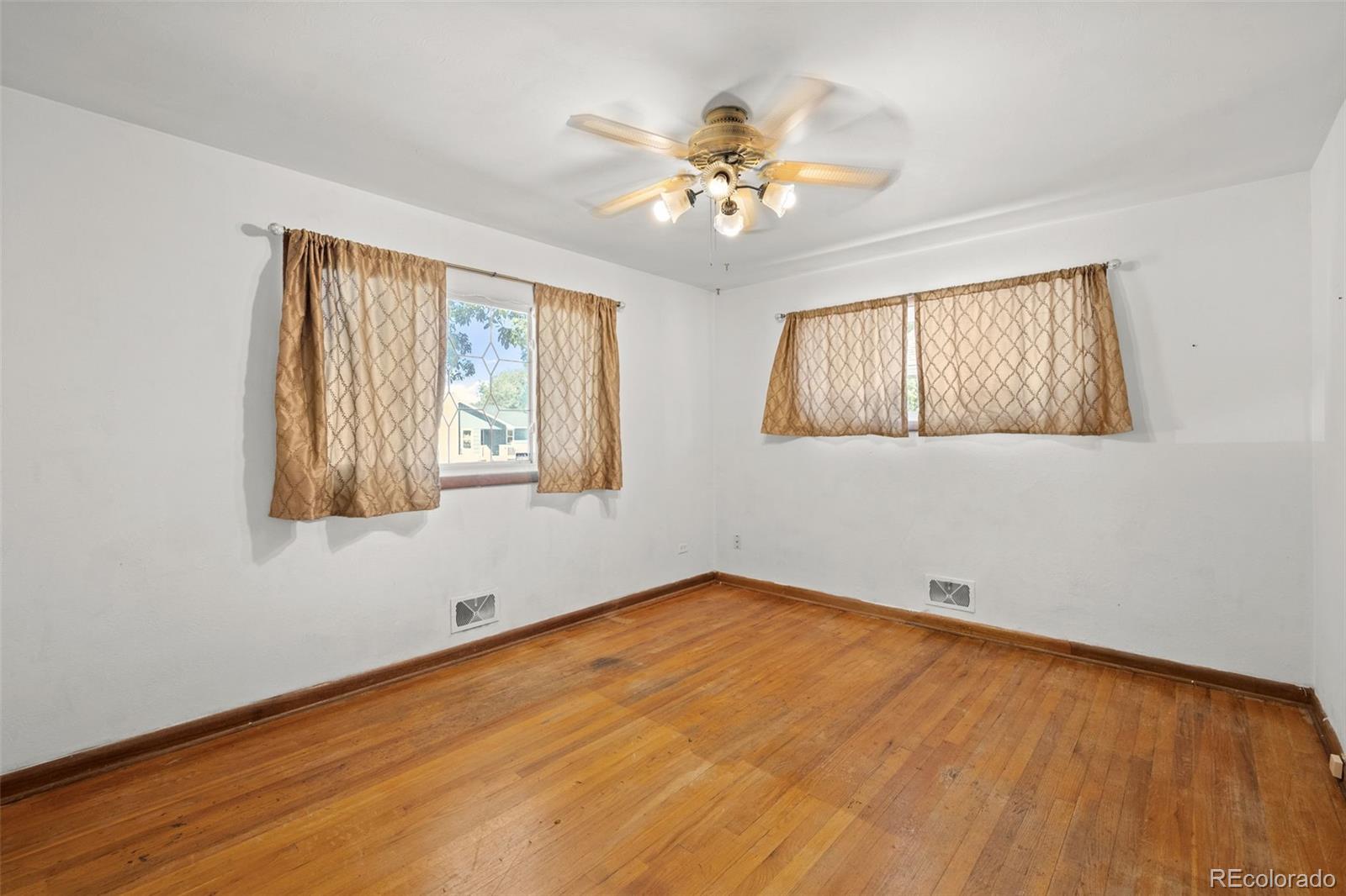 MLS Image #17 for 4942 s galapago street,englewood, Colorado