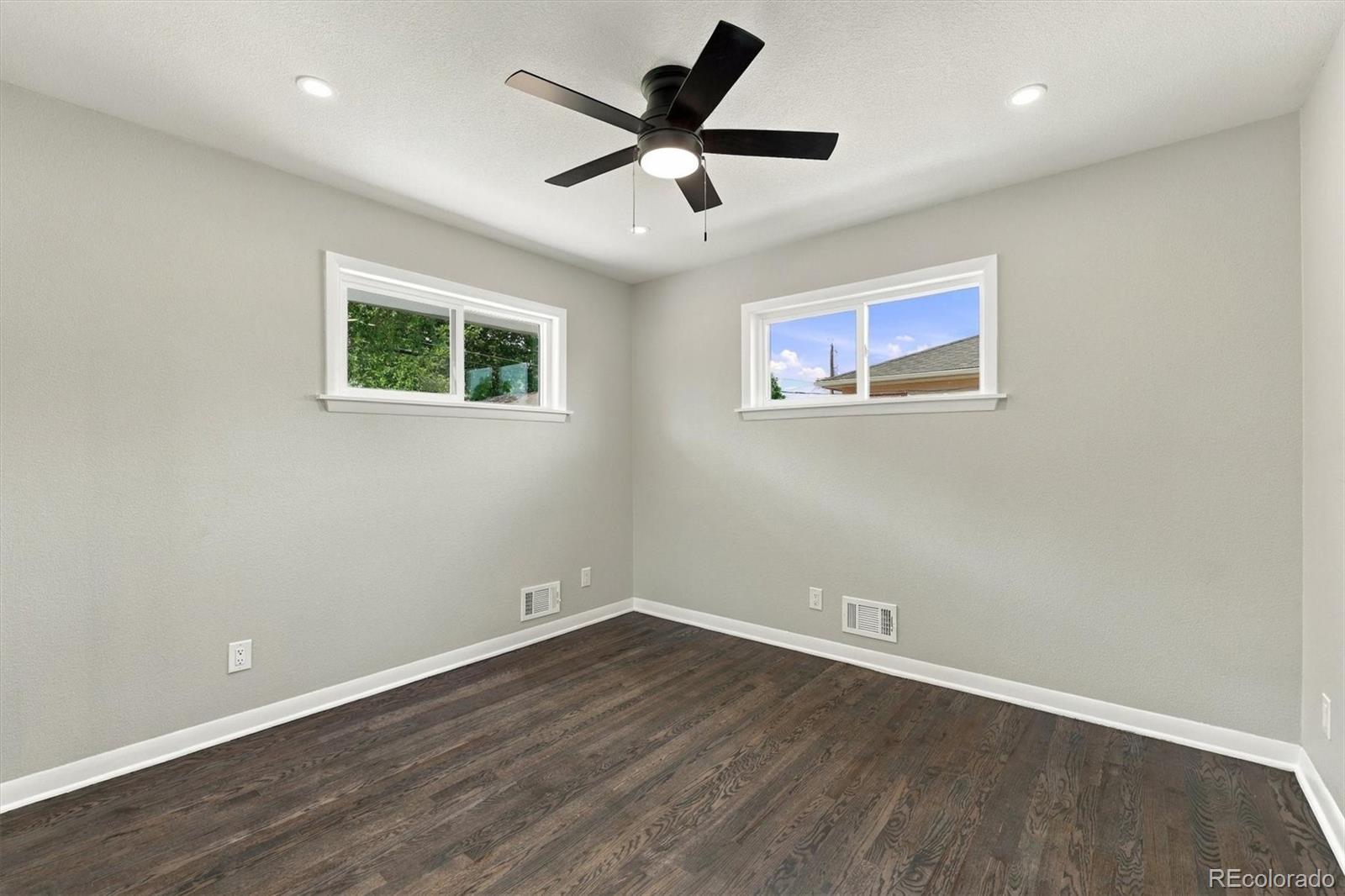 MLS Image #18 for 6851  morrison drive,denver, Colorado