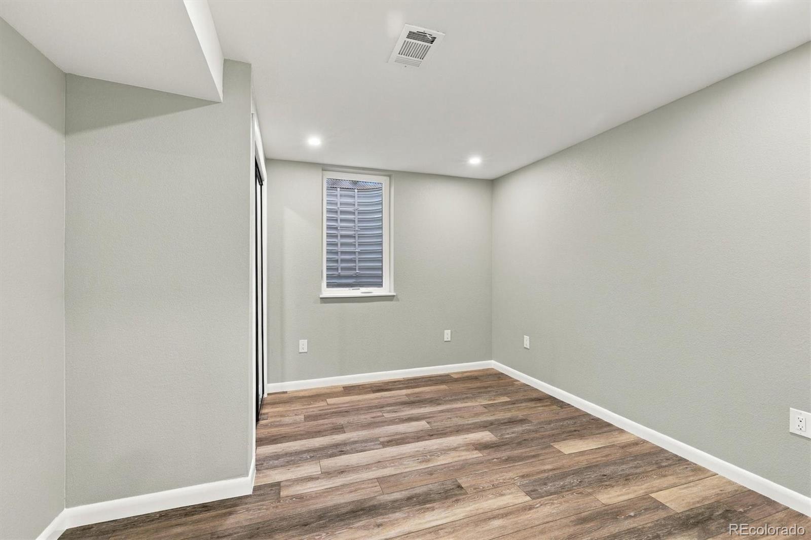 MLS Image #26 for 6851  morrison drive,denver, Colorado