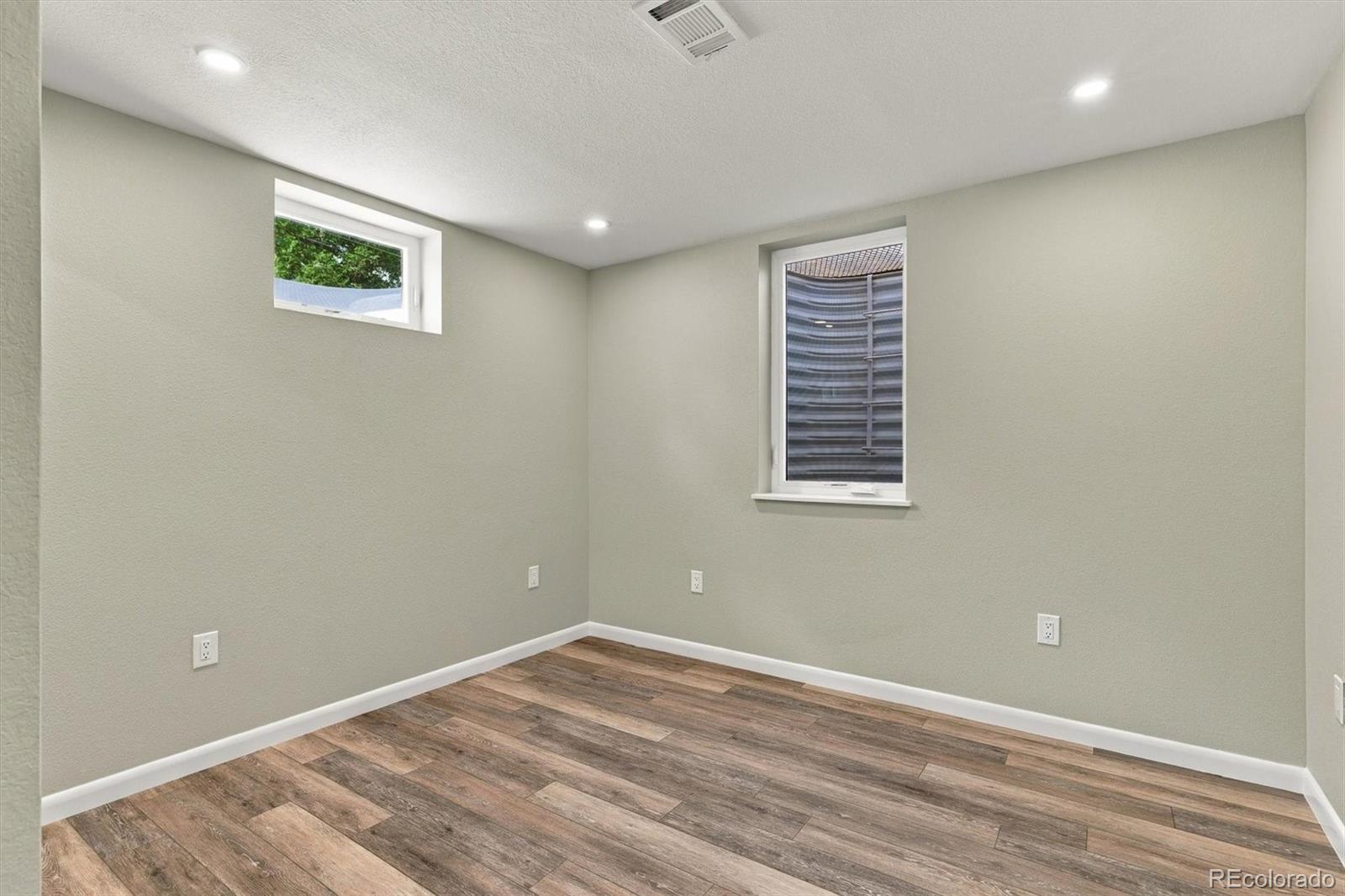 MLS Image #32 for 6851  morrison drive,denver, Colorado